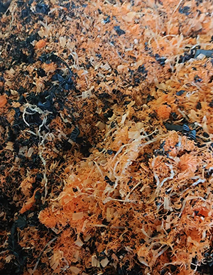 1767512486135515.jpg pom废料,边角和产品料及刨花7.jpg